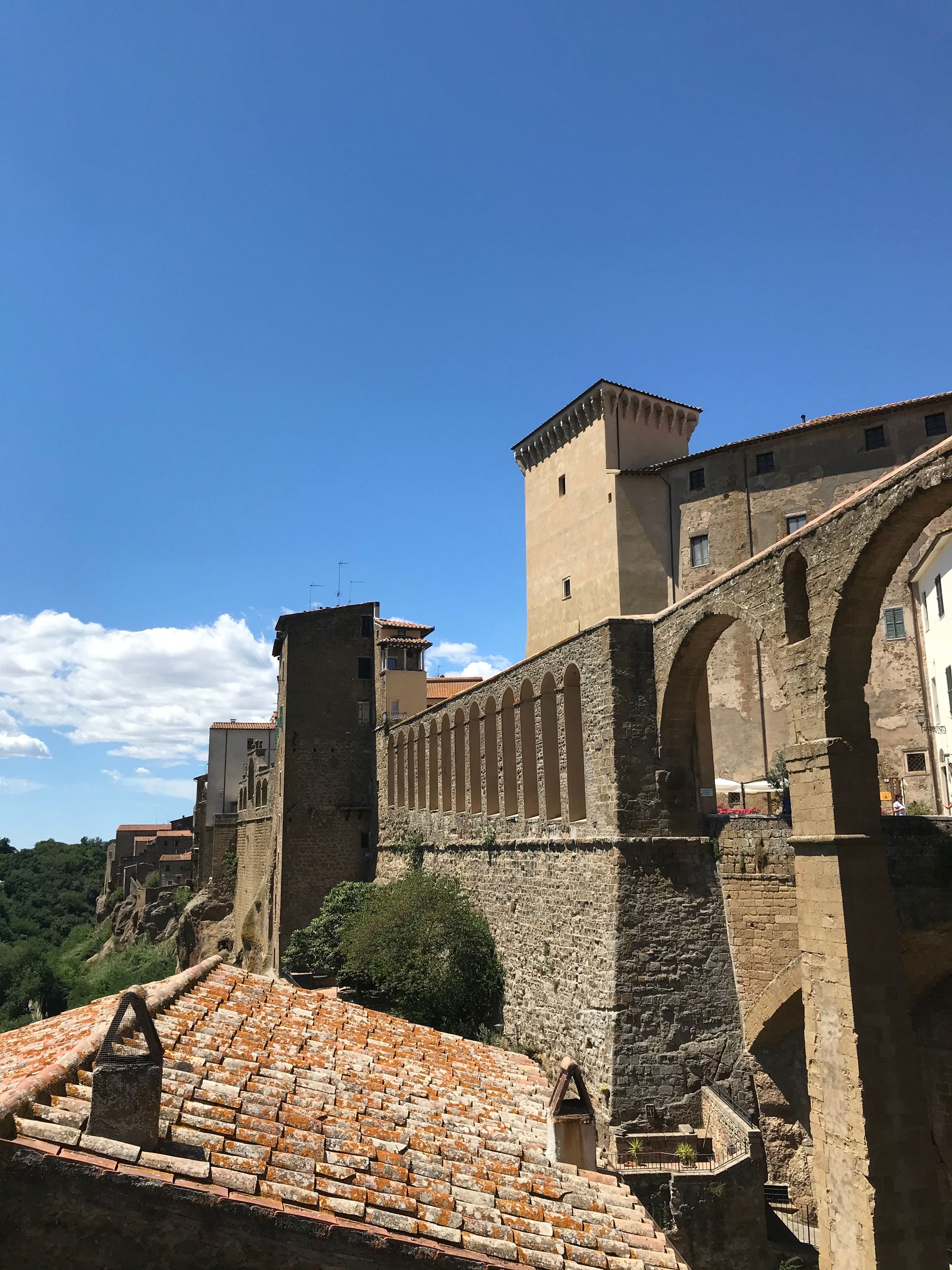To See the Sea in Tuscany