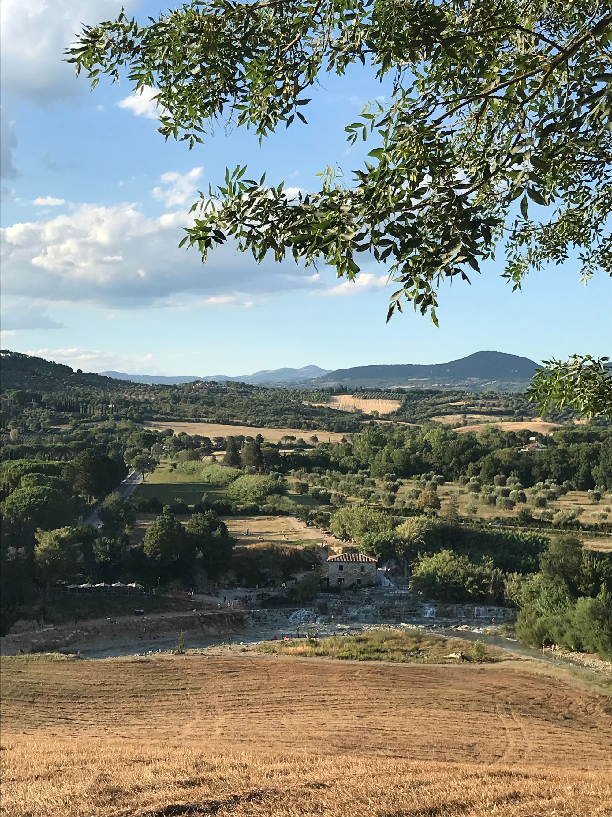To See the Sea in Tuscany